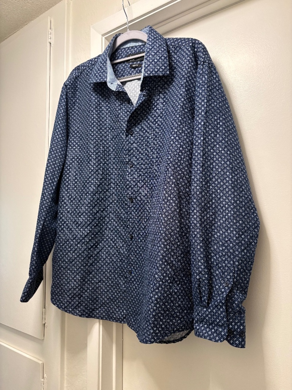 Nicole Miller slim fit shirt with contrasting cuffs - size large